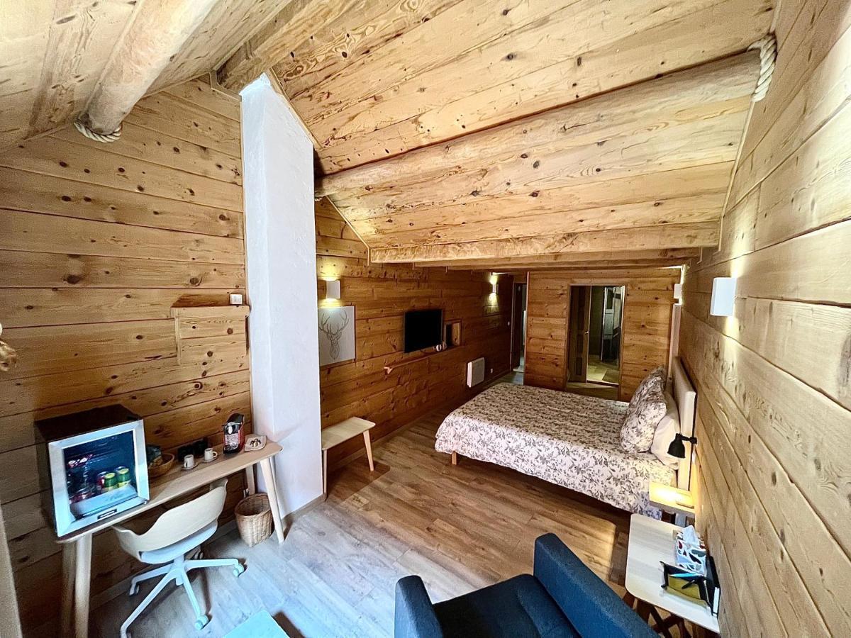 Suite "Chalet" Dans Maison De Village La Brigue Экстерьер фото